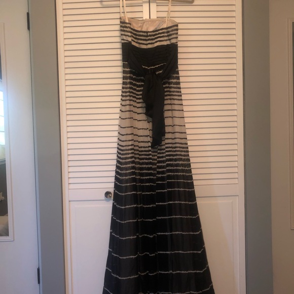 BCBG Prom / Formal Dress - Picture 2 of 3